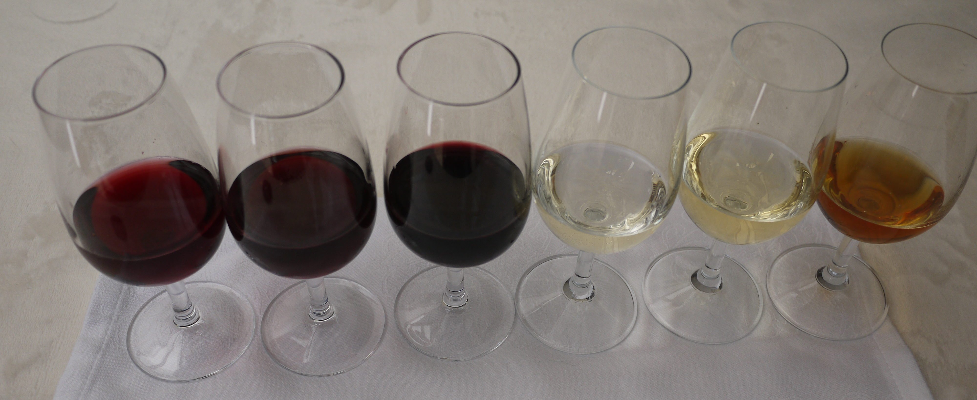 Light, medium and deep red and white wine.